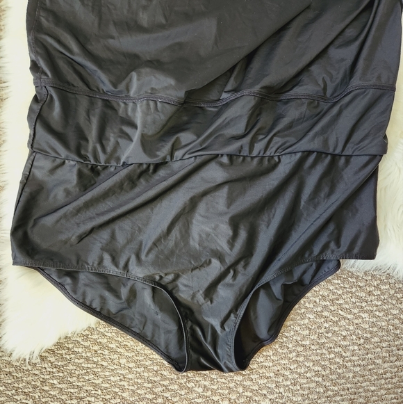 Penningtons Swim Skirt Bikini Bottoms Black Brief Swimsuit Plus Size 6X - Picture 8 of 9